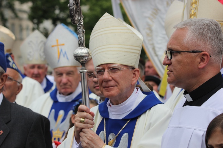 Pożegnanie ikony MB Częstochowskiej w diecezji łowickiej cz. III