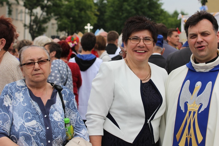 Pożegnanie ikony MB Częstochowskiej w diecezji łowickiej cz. III