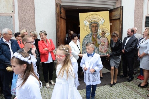 Korony dla Matki Bożej w Sadłowie