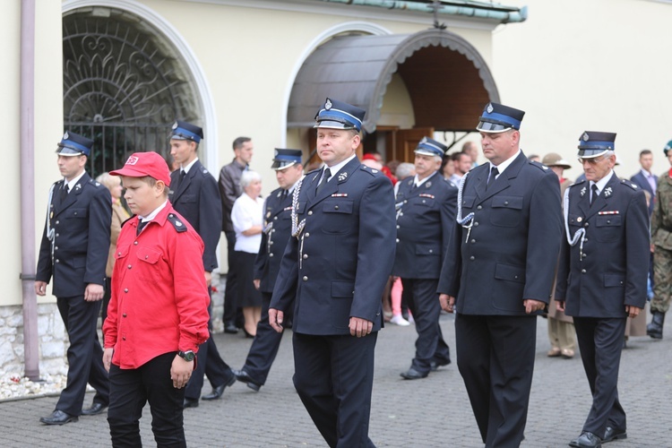 Kard. Stanisław Dziwisz w bazylice w Hałcnowie