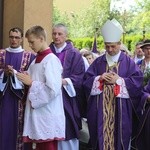 Ostatnie pożegnanie śp. ks. kan. Franciszka Janczego