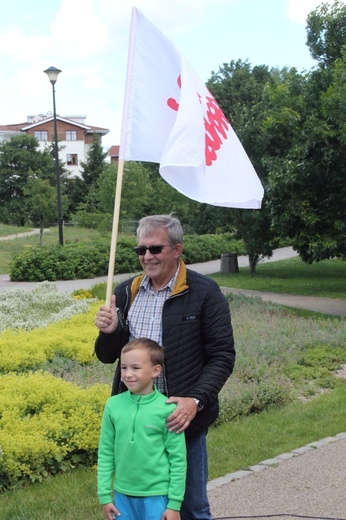 W podziękowaniu dla Amerykanów