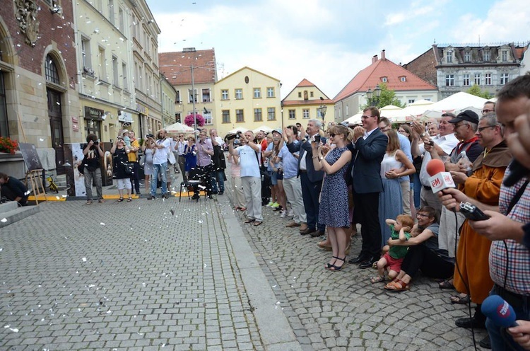 Oczekiwanie na tarnogórskim rynku 