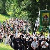 ▲	Obchody kalwaryjskie to główne wydarzenie ku czci Wniebowzięcia NMP.