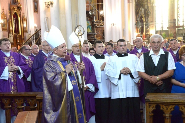 1. rocznica śmierci abp. Zygmunta Zimowskiego