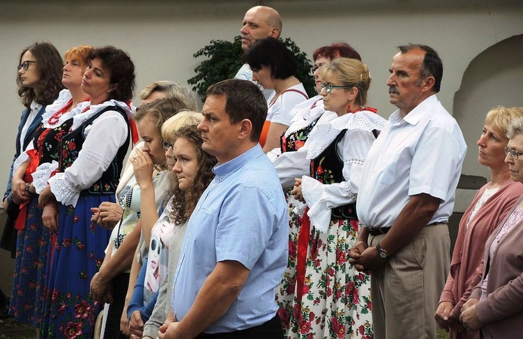 Odpust w Rychwałdzie z monstrancją fatimską