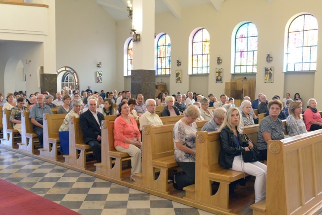 Przyjęcie szkaplerza w skarżyskim sanktuarium