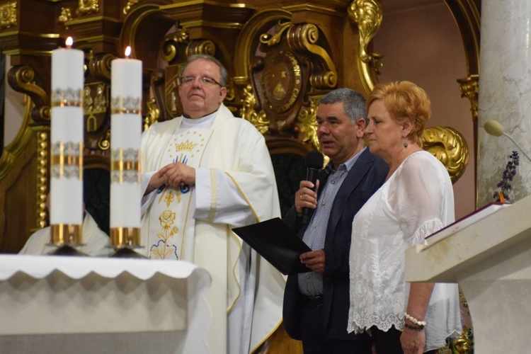 20-lecia parafii pw. Najświętszego Zbawiciela i Matki Bożej z Góry Karmel w Strzegomiu.