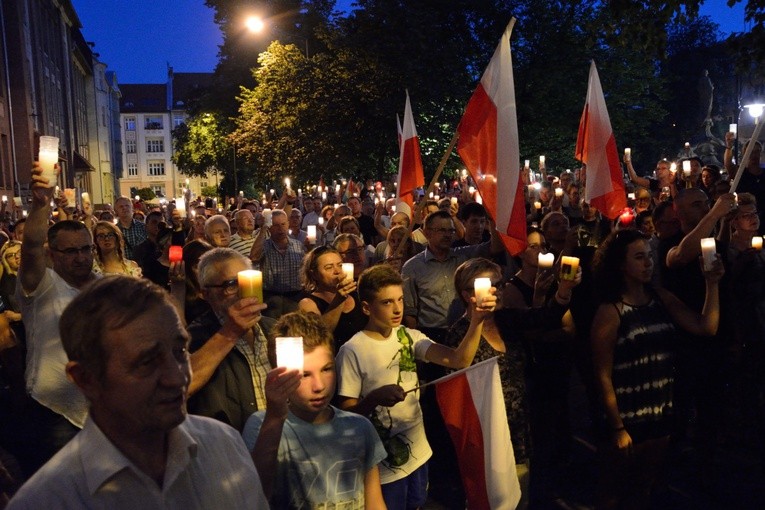 Szósta manifestacja w obronie sądów