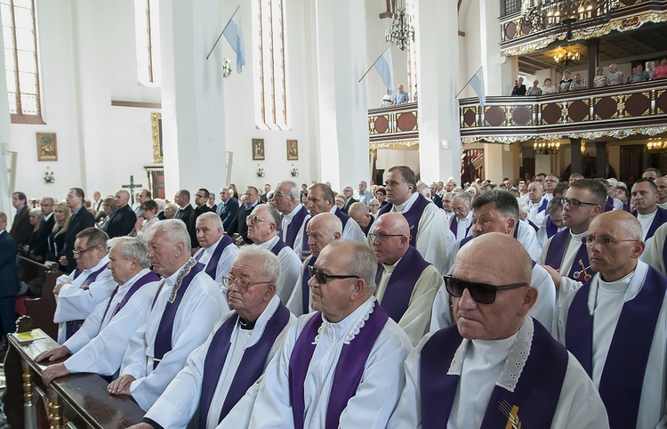 Pożegnanie śp. ks. Wojciecha Gappy cz. 1