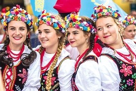 Młodzi ludzie z Kazachstanu zaprezentowali się podczas Międzynarodowych Dni Folkloru w Olsztynie.