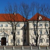 Muzeum w Łowiczu otrzymało dotację na projekt "To ci śliczności..." – o stroju łowickim w reymontowskich klimatach