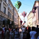 Istotą Carnavalu Sztukmistrzów jest zabawa, która zbliża ludzi