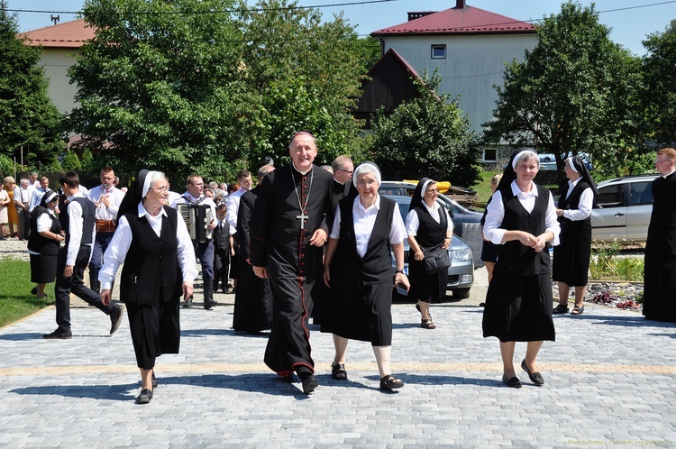 Otwarcie domu sióstr św. Jana Chrzciciela w Łososinie Górnej