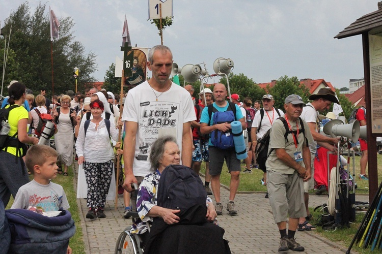 Z Trzebnicy w stronę Oleśnicy