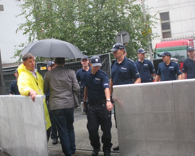 Protestowali przeciwko "Klątwie"