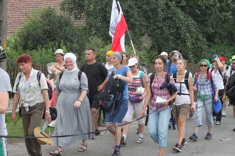 W okolicy Oleśnicy - przed i po