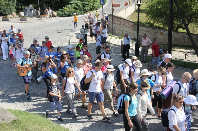 Z Sandomierza do Czarnej Madonny