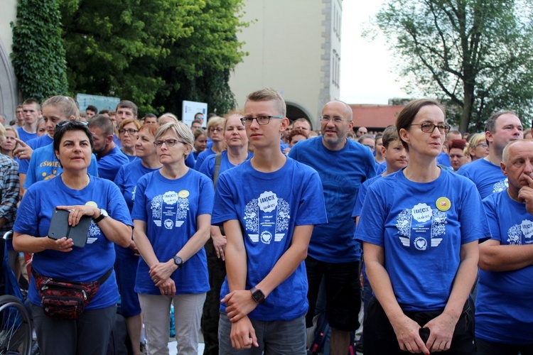 Wyjście Pieszej Pielgrzymki Krakowskiej z Wawelu na Jasną Górę