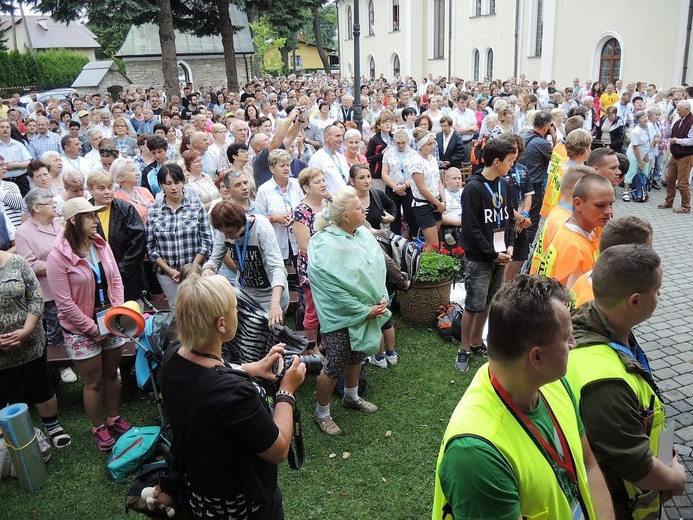 26. Piesza Pielgrzymka Bielsko-Żywiecka na Jasną Górę - Msza św. w Hałcnowie