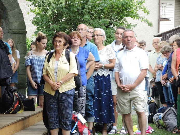 26. Piesza Pielgrzymka Bielsko-Żywiecka na Jasną Górę - Msza św. w Hałcnowie