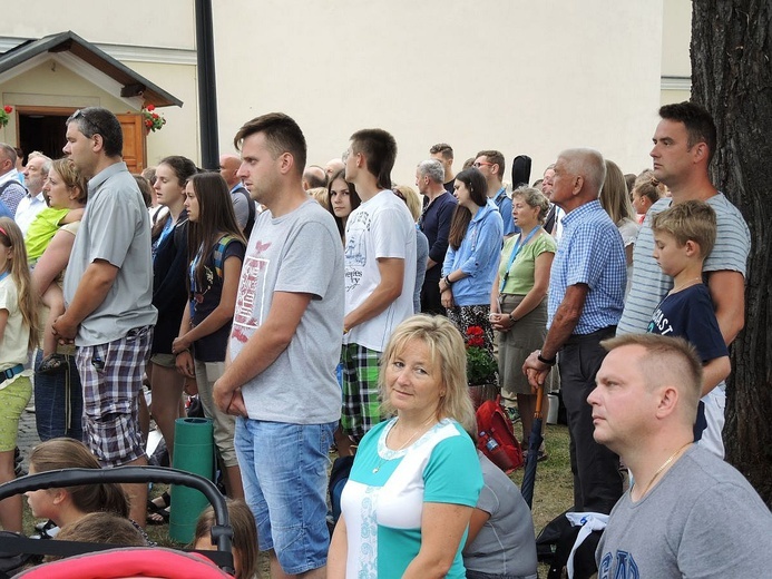 26. Piesza Pielgrzymka Bielsko-Żywiecka na Jasną Górę - Msza św. w Hałcnowie