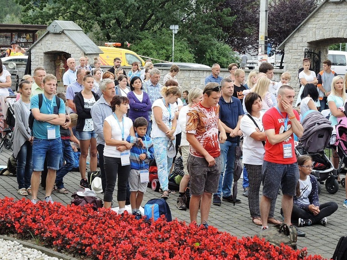 26. Piesza Pielgrzymka Bielsko-Żywiecka na Jasną Górę - Msza św. w Hałcnowie