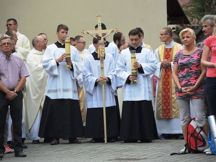 26. Piesza Pielgrzymka Bielsko-Żywiecka na Jasną Górę - Msza św. w Hałcnowie