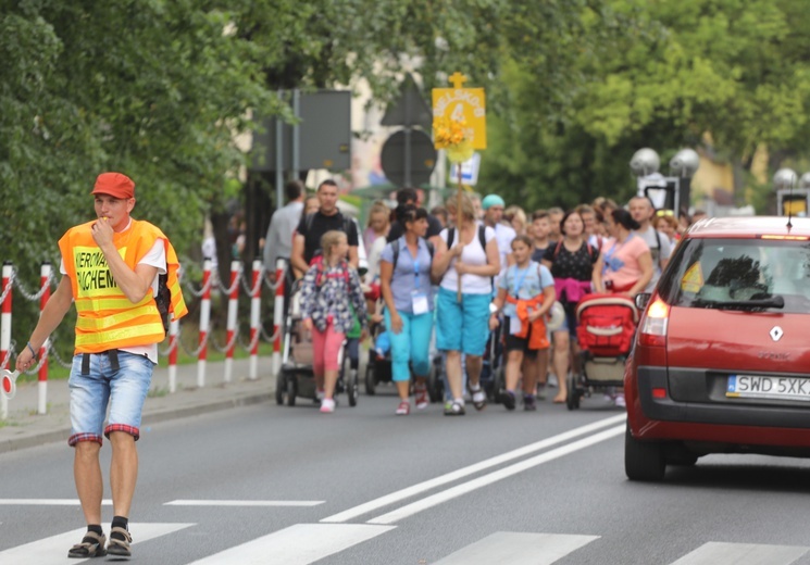 26. Pielgrzymka z Hałcnowa na Jasną Górę - 2017