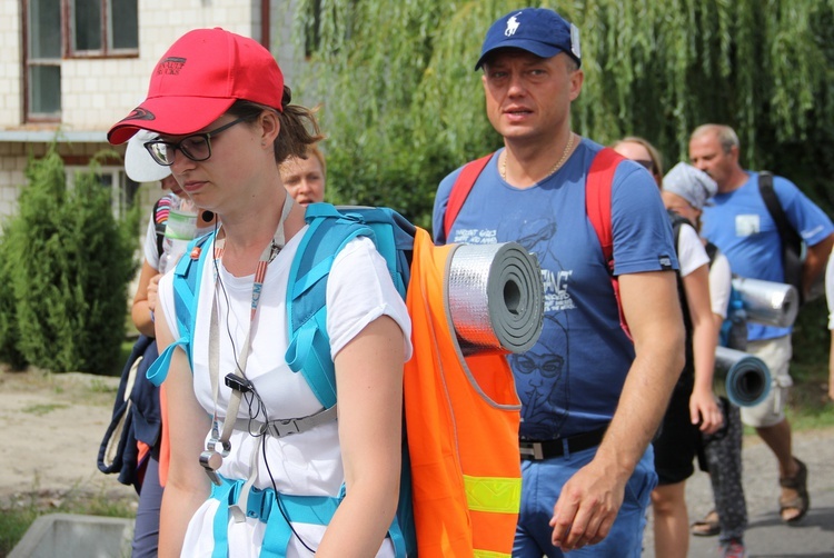 "Siedemnastki" w Lewiczynie. Pielgrzymkowy ślub