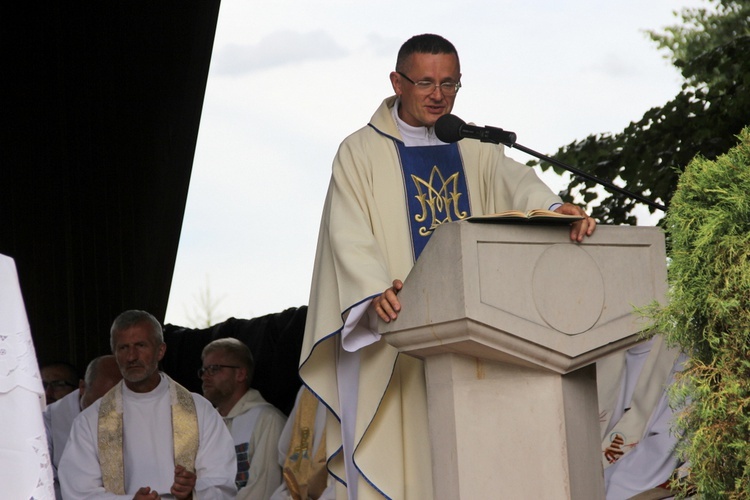 "Siedemnastki" w Lewiczynie. Pielgrzymkowy ślub