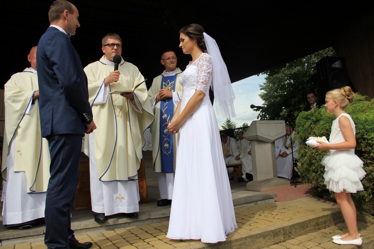 "Siedemnastki" w Lewiczynie. Pielgrzymkowy ślub