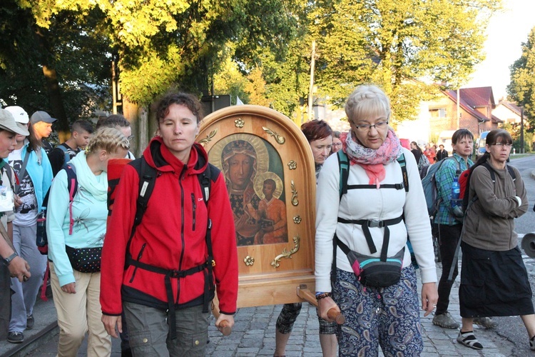 Do lasu za Dąbrową