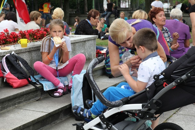 Postój pielgrzymów w Pisarzowicach - 2017