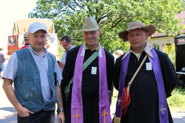 Kolumna radomska trzeci dzień w drodze