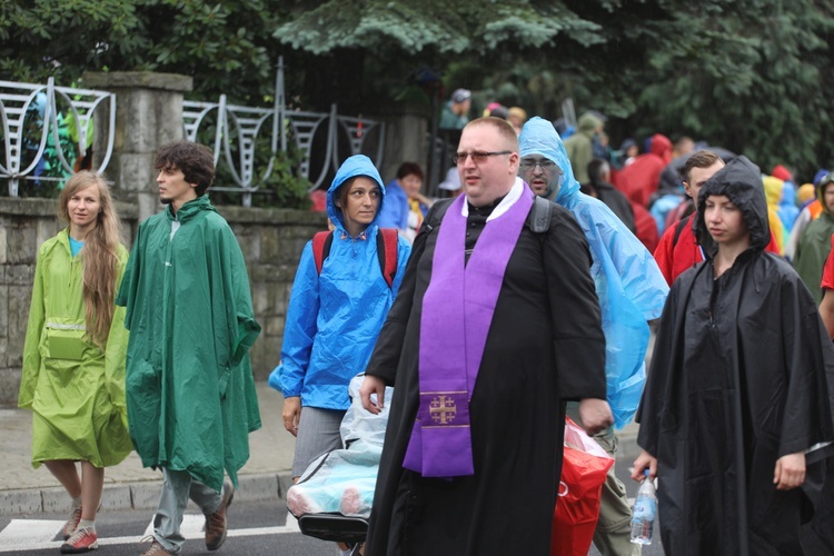 26. pielgrzymka z Hałcnowa na Jasną Górę - w Wilamowicach - 2017