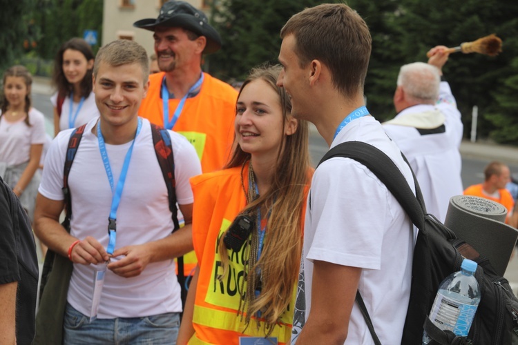 26. pielgrzymka z Hałcnowa na Jasną Górę - w Wilamowicach - 2017