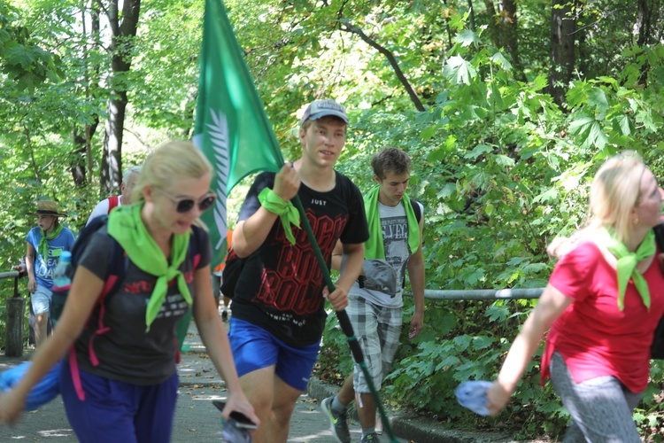 34. pielgrzymka z Oświęcimia na Jasną Górę - w Gołonogu - 2017