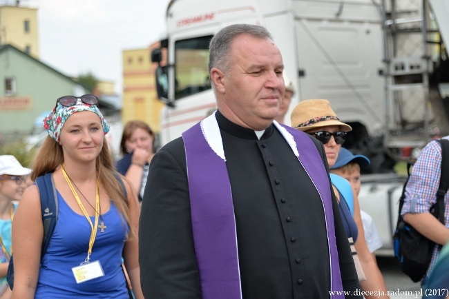 Kolumna opoczyńska w drodze na Jasną Górę