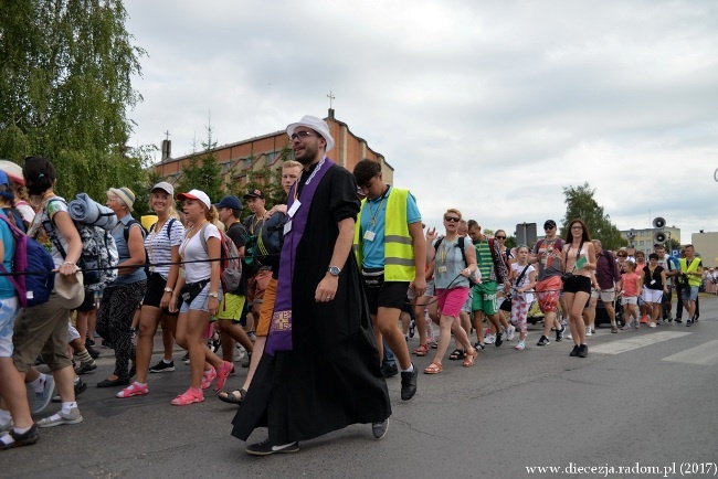 Kolumna opoczyńska w drodze na Jasną Górę