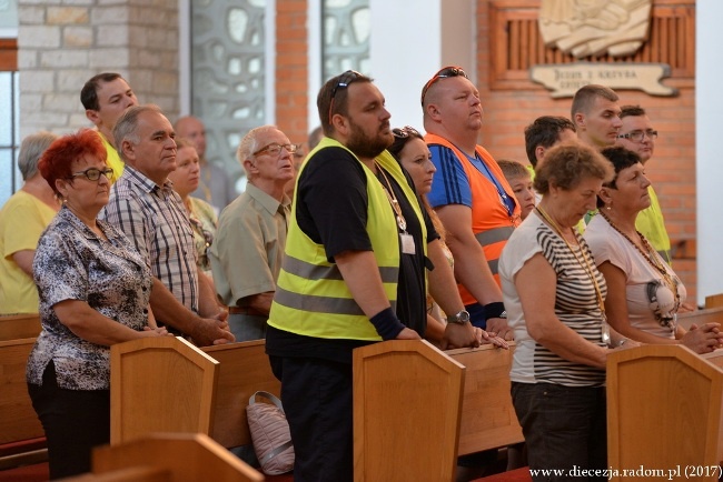 Kolumna opoczyńska w drodze na Jasną Górę