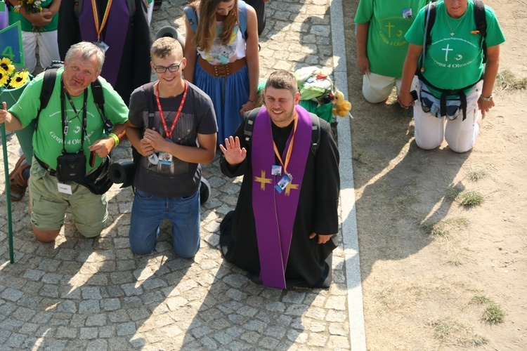 Wejście Pieszej Pielgrzymki Wrocławskiej na Jasną Górę cz.1