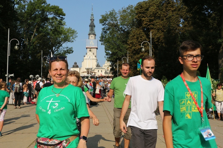 Wejście Pieszej Pielgrzymki Wrocławskiej na Jasną Górę cz.1