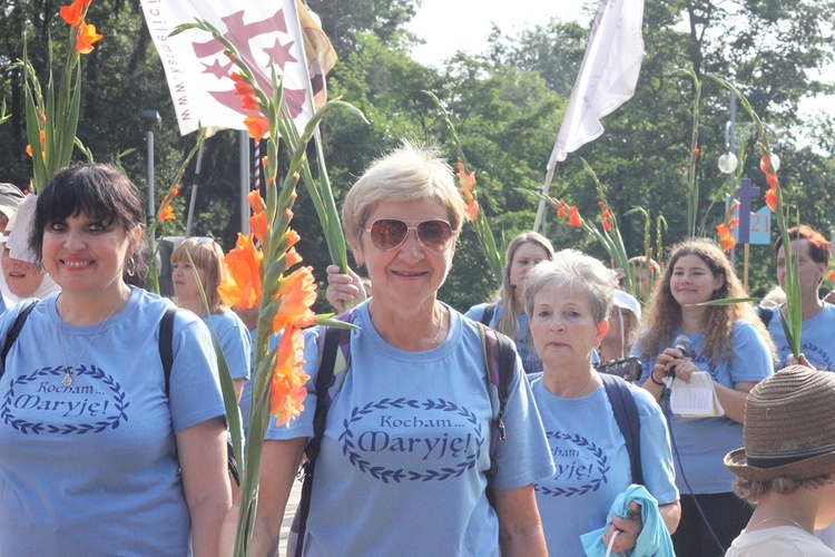 Wejście Pieszej Pielgrzymki Wrocławskiej na Jasną Górę cz. 3