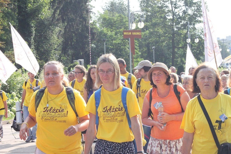 Wejście Pieszej Pielgrzymki Wrocławskiej na Jasną Górę cz. 3