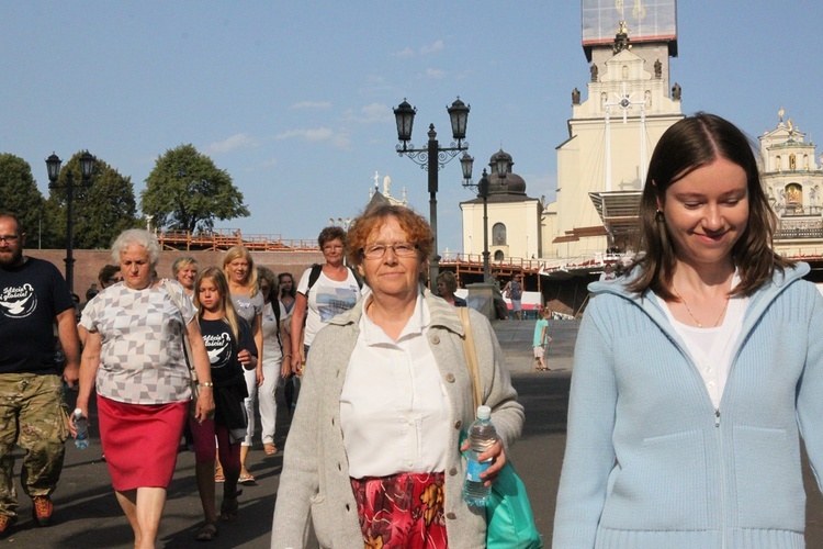 Wejście Pieszej Pielgrzymki Wrocławskiej na Jasną Górę cz. 3