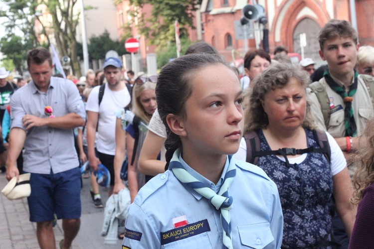 Wejście Pieszej Pielgrzymki Wrocławskiej na Jasną Górę cz. 2