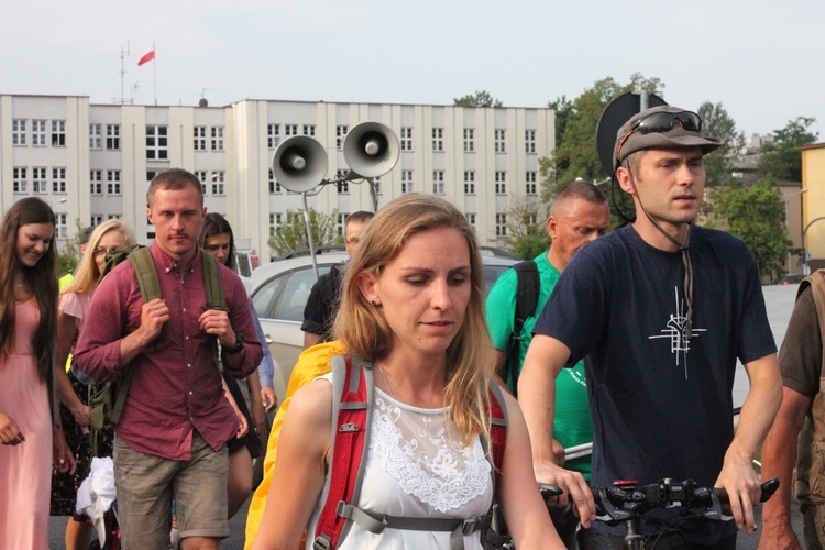 Wejście Pieszej Pielgrzymki Wrocławskiej na Jasną Górę cz. 2