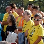 Prezentacja grup i Msza św. pod przewodnictwem bp. Ignacego Deca.