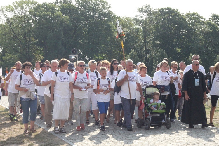 Wejście Pieszej Pielgrzymki Wrocławskiej na Jasną Górę cz. 5 